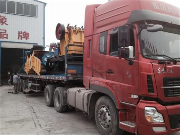 1600型<a href='http://www.snowstop.com.cn' target='_blank'><span>金屬破碎機(jī)</span></a>發(fā)貨