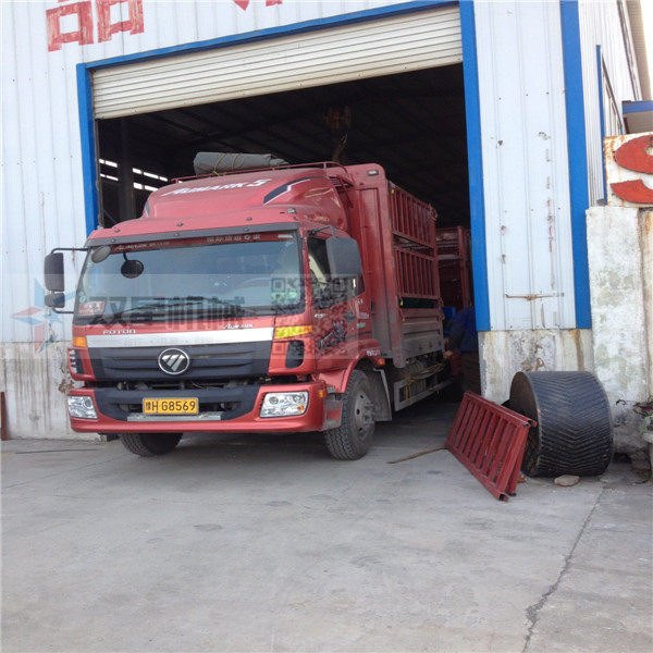 金屬破碎機設備廠家發(fā)貨