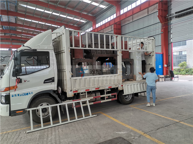 1000型<a href='http://www.snowstop.com.cn/ssxl/10.html' target='_blank'><span>金屬撕碎機</span></a>發(fā)貨發(fā)往河北