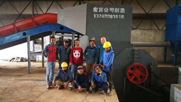 報(bào)廢汽車可以用金屬破碎機(jī)設(shè)備嗎？一套大概多少錢？